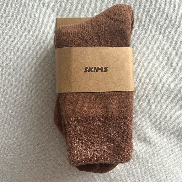 SKIMS Accessories - SKIMS Cozy Brown Socks